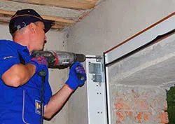 Trust Garage Door Hyattsville, MD 301-355-0758 - repair-side